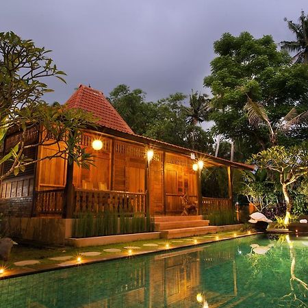 Batu Alam Villa Batubulan  Buitenkant foto
