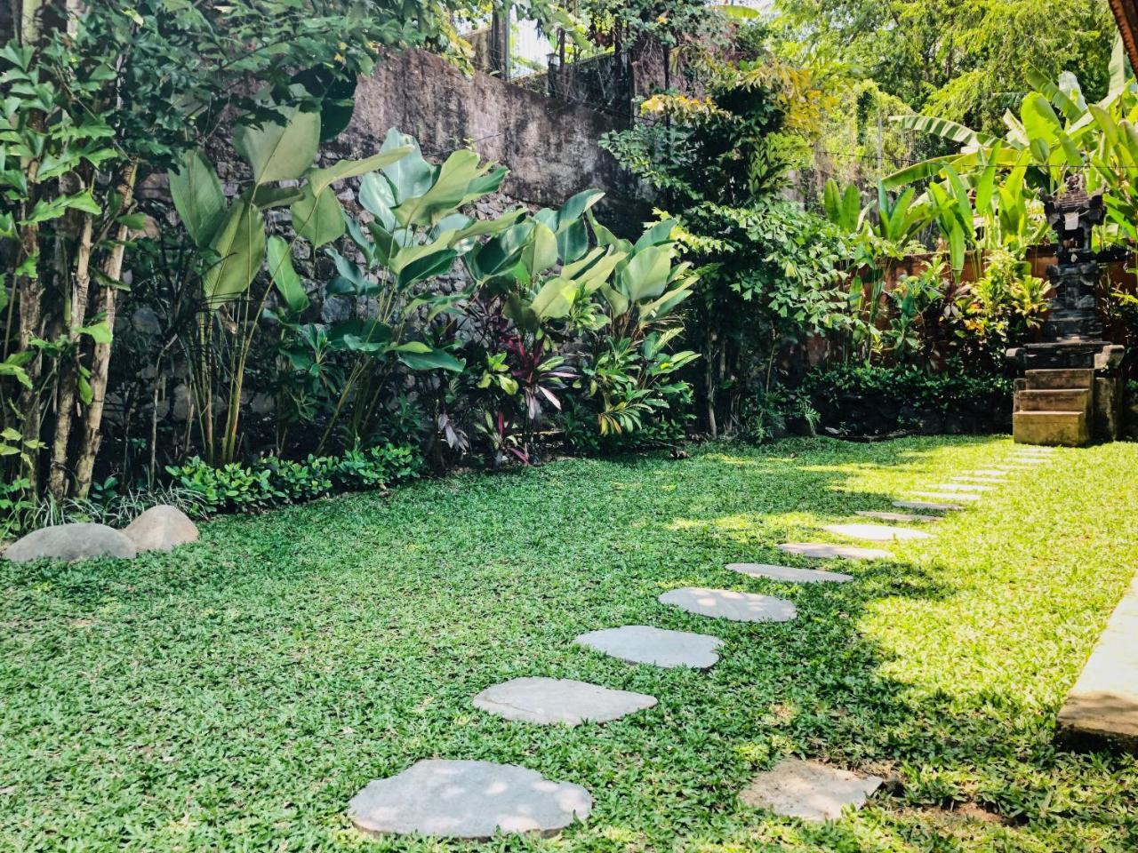 Batu Alam Villa Batubulan  Buitenkant foto